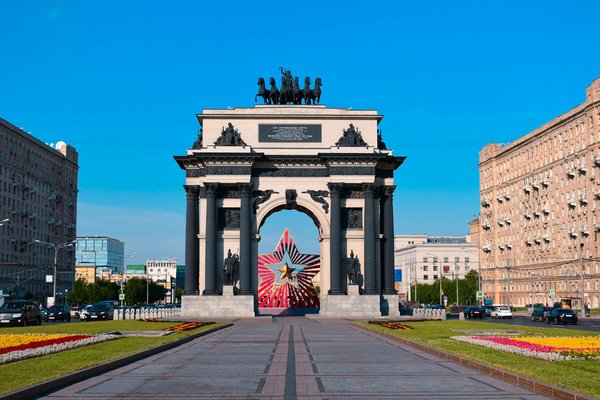 Bateau vedette : les meilleurs modèles pour vos aventures maritimes